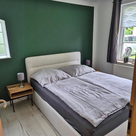 Thirty Minutes Apartment Ellingstedt Bagian luar foto